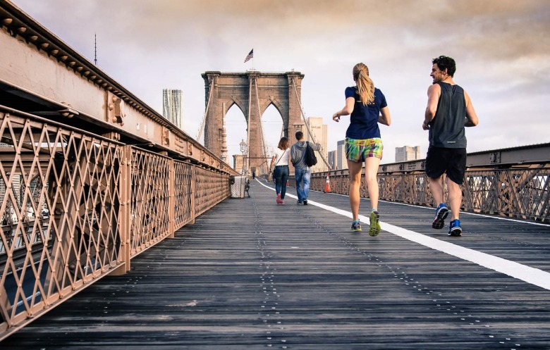 探索好玩的3D大型网络游戏世界（畅游虚拟世界）