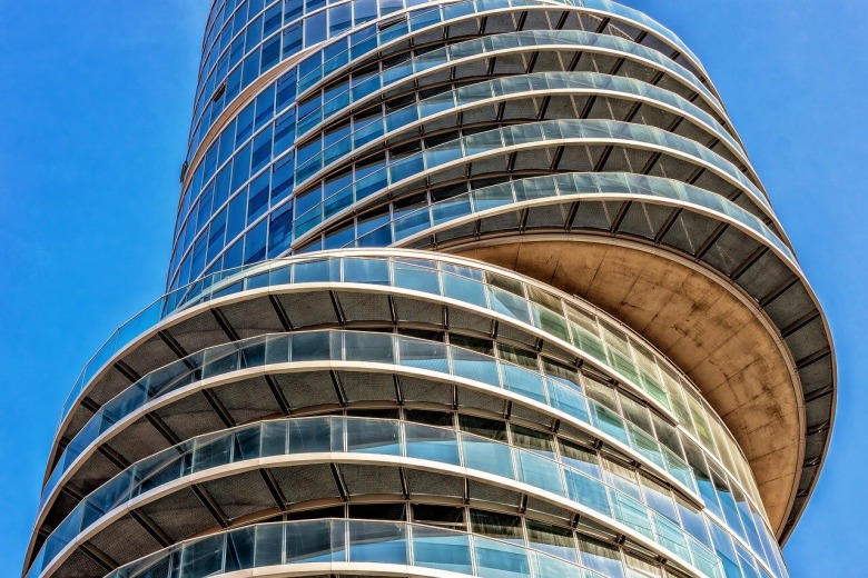 探讨斗战神平民职业的发展前景与挑战（从农夫到英雄）